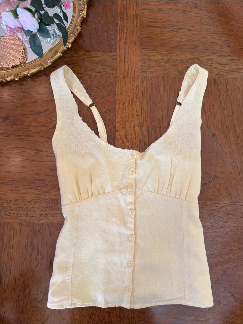 Hollister Cream Embroidered Button-Front Tank - Size S